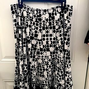 Women’s dress skirt 1x by Notation pre owned